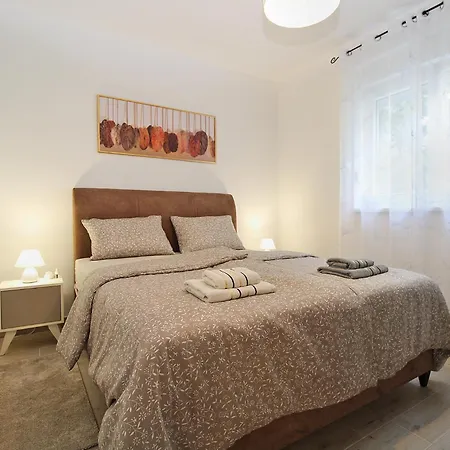 Goga 2355 Apartment *