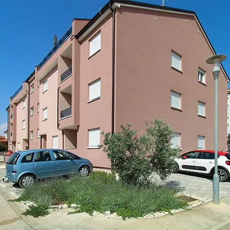 Goga 2355 * Peroj