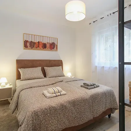 아파트 Goga 2355 페로이