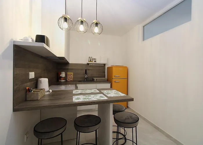 Goga 2355 아파트 페로이